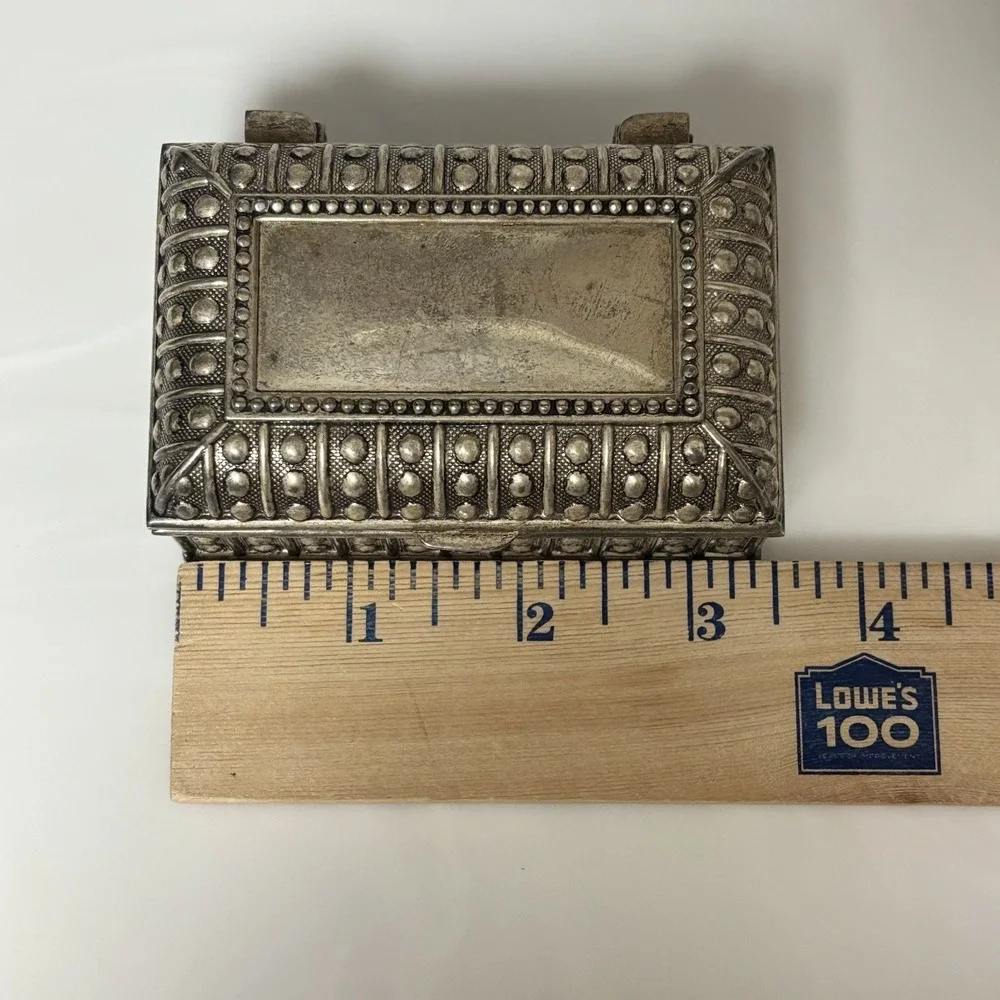 SMALL VINTAGE SILVER PLATE TRINKET OR JEWELRY TABLE CABINET BOX